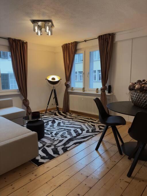 Suesse Wohnung In Zuercher Altstadt 3 Цюрих Экстерьер фото
