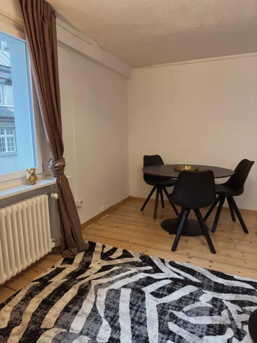 Suesse Wohnung In Zuercher Altstadt 3 Цюрих Экстерьер фото